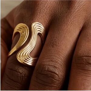 New Gold Plated Abstract Ring (3026) NWOT